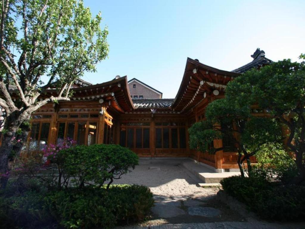 Hotel Bonum 1957 Hanok And Boutique Seoul